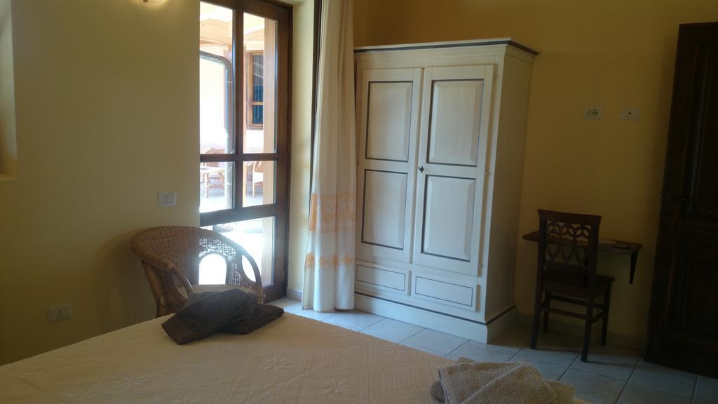 Aparthotel La Corte Dei Rei à Castiadas Extérieur photo