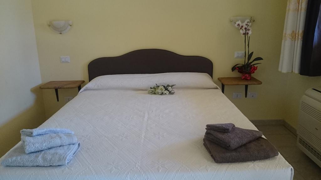 Aparthotel La Corte Dei Rei à Castiadas Chambre photo