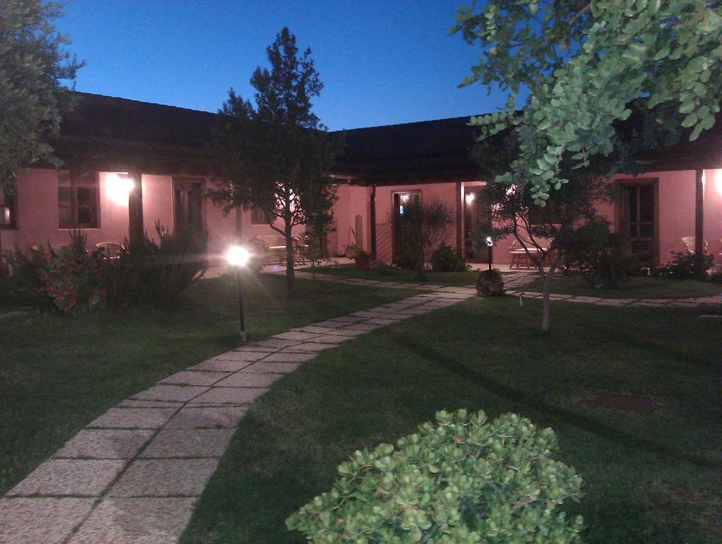 Aparthotel La Corte Dei Rei à Castiadas Extérieur photo