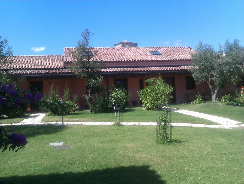 Aparthotel La Corte Dei Rei à Castiadas Extérieur photo