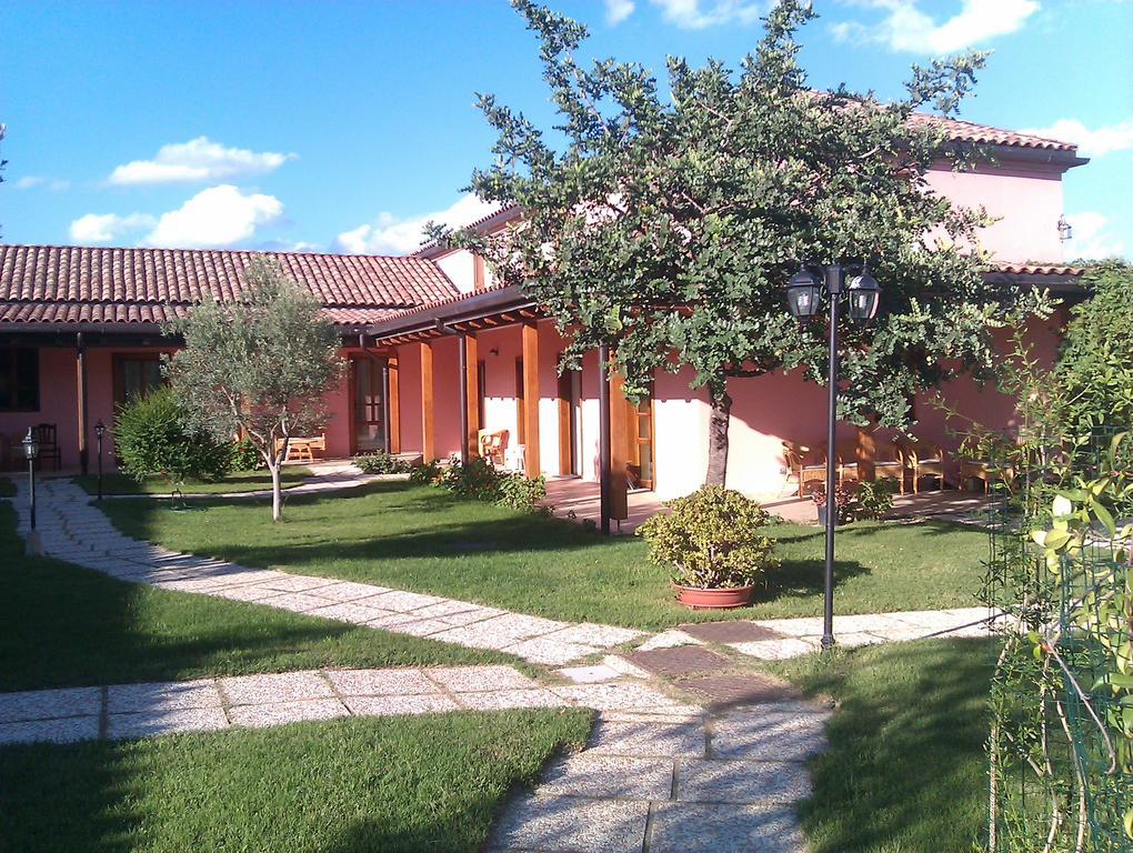 Aparthotel La Corte Dei Rei à Castiadas Extérieur photo
